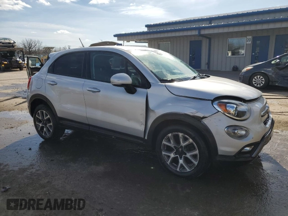 2016 FIAT 500X Trekking с VIN ZFBCFYCT1GP346966, выставлен на аукционе Copart как лот 51161205 с пробегом 90 661 миль миль и Списание • Salvage title. История ставок и продаж доступна на DreamBid. Изображение 4.