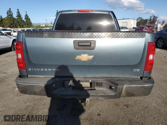 2007 Chevrolet Silverado 1500 LT w/1LT with VIN 2GCEC13J571542006, listed as a Copart auction lot 41470855 with 196,101 mi miles and Salvage Title. Bid and sale history available at carsss.com. Image 6.