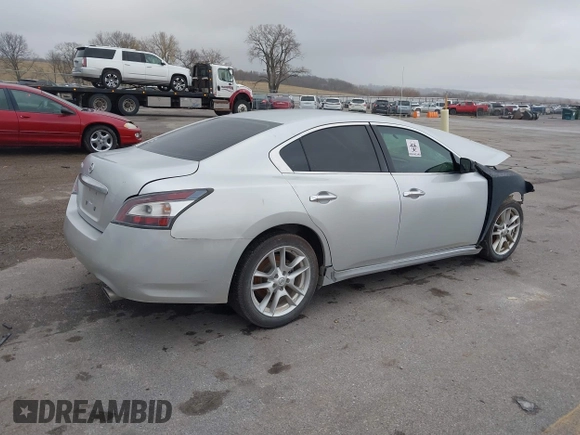 2014 Nissan Maxima SV with VIN 1N4AA5AP5EC460941, listed as a IAAI auction lot 40748781 with 130,872 mi miles and . Bid and sale history available at DreamBid. Image 17.