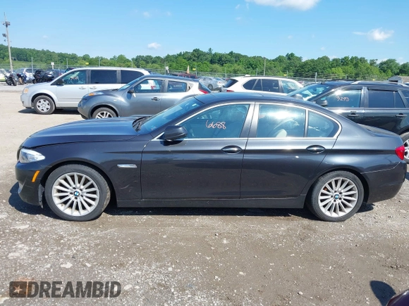 2013 BMW 5 Series 535i xDrive with VIN WBAFU7C5XDDU68439, listed as a IAAI auction lot 42376688 with 153,580 mi miles and . Bid and sale history available at DreamBid. Image 14.