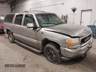 2000 GMC Yukon XL SLT with VIN 3GKFK16T7YG201904, listed as a IAAI auction lot 41704897 with 1 mi miles. Bid and sale history available at carsss.com. Image 1.