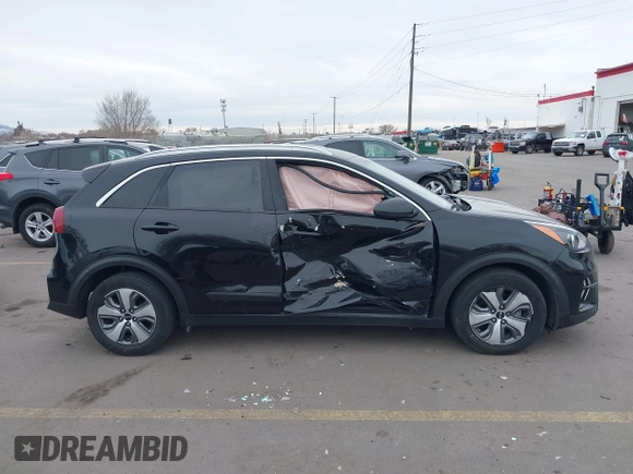 2020 Kia Niro LXS with VIN KNDCB3LC6L5369757, listed as a IAAI auction lot 41461384 with 143,926 mi miles. Bid and sale history available at carsss.com. Image 13.