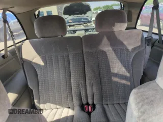 1998 Chevrolet Blazer LS with VIN 1GNCT18W5WK236585, listed as a Copart auction lot 62900435 with 123,272 mi miles and Salvage title. Bid and sale history available at DreamBid. Image 10.