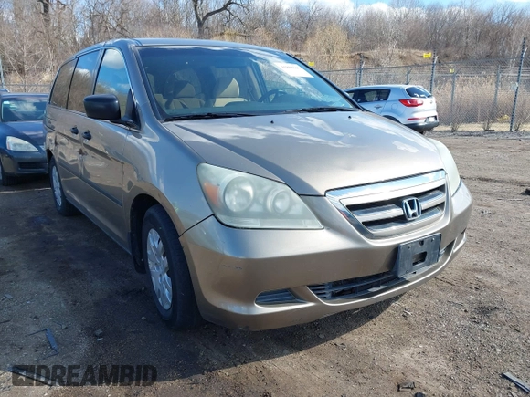2005 Honda Odyssey LX with VIN 5FNRL382X5B020240, listed as a IAAI auction lot 41888045 with 184,269 mi miles. Bid and sale history available at carsss.com. Image 1.