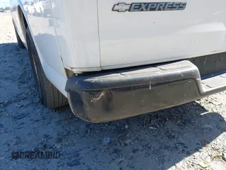 2010 Chevrolet Express Cargo Van with VIN 1GCUGADX3A1131204, listed as a IAAI auction lot 40709065 with 312,430 mi miles. Bid and sale history available at carsss.com. Image 6.