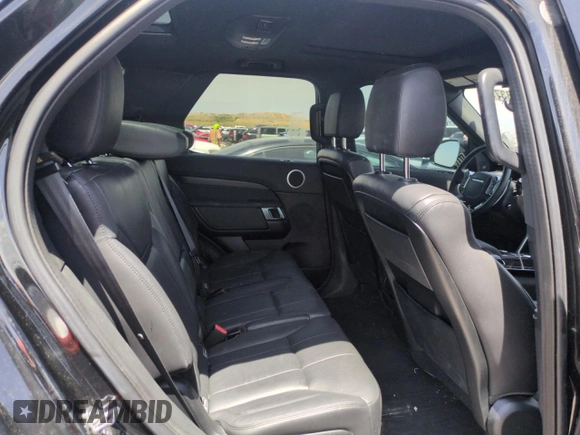 2018 Land Rover Discovery HSE z VIN SALRR2RK3JA067306, wystawiony jako Copart lot #58533735 z przebiegiem 80 662 mil mil oraz Czysty tytuł • Clean title. Historia ofert i sprzedaży dostępna na DreamBid. Obrazek 10.