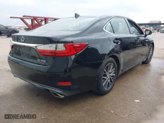 2016 Lexus ES 350 with VIN JTHBK1GG4G2221030, listed as a IAAI auction lot 41488608 with 1 mi miles. Bid and sale history available at carsss.com. Image 4.