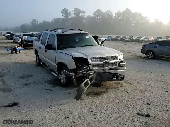 2004 Chevrolet Avalanche Z66 with VIN 3GNEC12T34G197054, listed as a Copart auction lot 43473585 with 238,368 mi miles and Salvage Title. Bid and sale history available at carsss.com. Image 10.