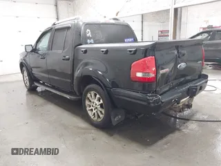2007 Ford Explorer Sport Trac Limited z VIN 1FMEU53847UA07668, wystawiony jako IAAI lot #41914968 z przebiegiem 217 191 mil mil oraz . Historia ofert i sprzedaży dostępna na DreamBid. Obrazek 3.