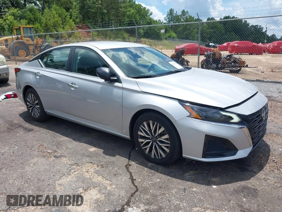 2024 Nissan Altima SV with VIN 1N4BL4DV7RN339731, listed as a IAAI auction lot 42642371 with 34,165 mi miles and . Bid and sale history available at DreamBid. Image 1.