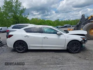 2022 Acura ILX Premium with VIN 19UDE2F81NA005108, listed as a IAAI auction lot 42208509 with 115,854 mi miles and . Bid and sale history available at DreamBid. Image 13.