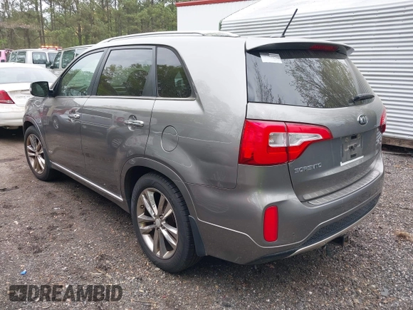 2015 Kia Sorento SX with VIN 5XYKWDA75FG553286, listed as a IAAI auction lot 42020351 with 147,572 mi miles. Bid and sale history available at carsss.com. Image 3.