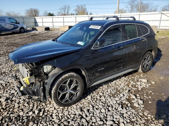 2018 BMW X1 xDrive28i with VIN WBXHT3C32J5F89399, listed as a Copart auction lot 52505945 with 63,677 mi miles and Salvage Title. Bid and sale history available at carsss.com. Image 1.