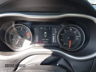 2018 Jeep Cherokee Latitude Plus with VIN 1C4PJLLB5JD584433, listed as a IAAI auction lot 41982764 with 95,730 mi miles. Bid and sale history available at carsss.com. Image 7.