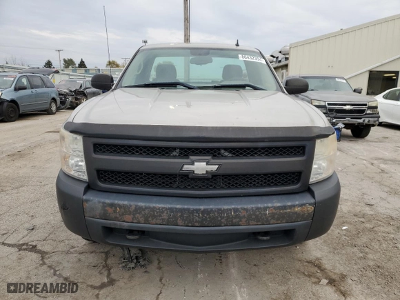 2008 Chevrolet Silverado 1500 Work Truck with VIN 1GCEK14X18Z185258, listed as a Copart auction lot 80432394 with 160,044 mi miles and Clean Title. Bid and sale history available at carsss.com. Image 5.