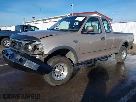 1997 Ford F-150 XL with VIN 1FTDX18W7VKB72498, listed as a IAAI auction lot 41390245 with 55,945 mi miles. Bid and sale history available at carsss.com. Image 21.
