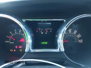 2007 Ford Mustang Deluxe with VIN 1ZVFT80N575352139, listed as a IAAI auction lot 41626063 with 113,792 mi miles. Bid and sale history available at carsss.com. Image 7.