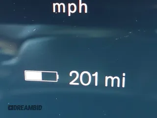 2023 Lucid Air Pure z VIN 50EA1PFA6PA009358, wystawiony jako IAAI lot #41950291 z przebiegiem 54 526 mil mil oraz . Historia ofert i sprzedaży dostępna na DreamBid. Obrazek 13.