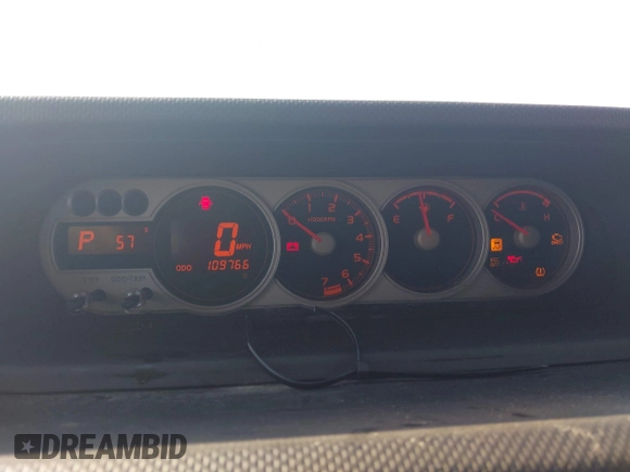 2008 Scion xB z VIN JTLKE50E681011291, wystawiony jako IAAI lot #42119520 z przebiegiem 109 766 mil mil oraz . Historia ofert i sprzedaży dostępna na DreamBid. Obrazek 7.