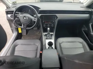 2020 Volkswagen Passat SE with VIN 1VWSA7A34LC021327, listed as a Copart auction lot 61075545 with 39,445 mi miles and Salvage title. Bid and sale history available at DreamBid. Image 8.
