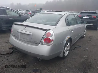 2005 Nissan Altima 3.5 SE with VIN 1N4BL11D45C186581, listed as a IAAI auction lot 41872758 with 135,667 mi miles. Bid and sale history available at carsss.com. Image 4.