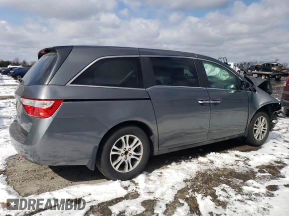2011 Honda Odyssey EX-L with VIN 5FNRL5H63BB076398, listed as a Copart auction lot 44438995 with 190,714 mi miles and Salvage Title. Bid and sale history available at carsss.com. Image 3.