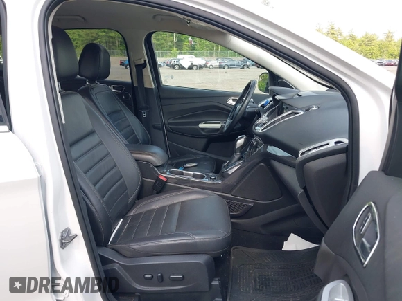 2016 Ford Escape Titanium с VIN 1FMCU9J92GUB18164, выставлен на аукционе IAAI как лот 42393522 с пробегом 107 519 миль миль и . История ставок и продаж доступна на DreamBid. Изображение 5.