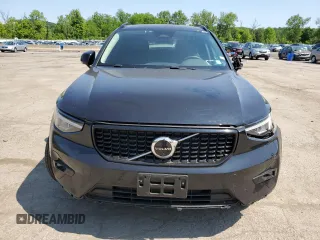 2024 Volvo XC40 Plus Dark Theme with VIN YV4L12UL0R2206363, listed as a Copart auction lot 58805295 with 4,482 mi miles and Salvage title. Bid and sale history available at DreamBid. Image 5.