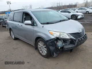 2012 Toyota Sienna LE with VIN 5TDJK3DC0CS046420, listed as a IAAI auction lot 41626308 with 108,517 mi miles. Bid and sale history available at carsss.com. Image 1.