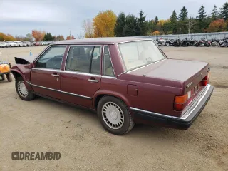1989 Volvo 760 z VIN YV1GX8740K0076610, wystawiony jako Copart lot #77817564 z przebiegiem 199 672 mil mil oraz Szkody całkowita. Historia ofert i sprzedaży dostępna na DreamBid. Obrazek 2.