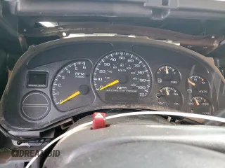 2000 Chevrolet Silverado 1500 with VIN 2GCEC19W6Y1335189, listed as a Copart auction lot 54317135 with Not Provided miles and Clean Title. Bid and sale history available at DreamBid. Image 9.