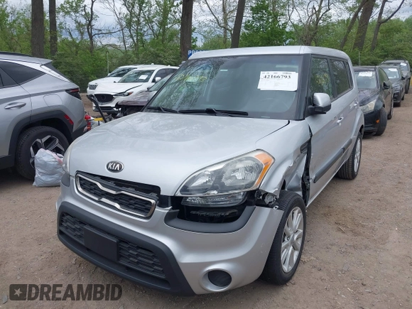 2013 Kia Soul + z VIN KNDJT2A63D7761273, wystawiony jako IAAI lot #42166793 z przebiegiem 134 647 mil mil oraz . Historia ofert i sprzedaży dostępna na DreamBid. Obrazek 17.