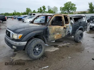 2001 Toyota Tacoma z VIN 5TEWN72N91Z824383, wystawiony jako Copart lot #56236255 z przebiegiem Nie podano mil oraz Szkoda całkowita • Salvage title. Historia ofert i sprzedaży dostępna na DreamBid. Obrazek 1.