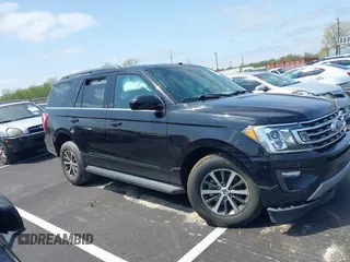2019 Ford Expedition XLT z VIN 1FMJU1JT6KEA51883, wystawiony jako IAAI lot #41923628 z przebiegiem 133 945 mil mil oraz . Historia ofert i sprzedaży dostępna na DreamBid. Obrazek 13.