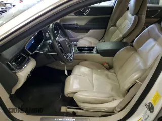 2017 Lincoln Continental Reserve with VIN 1LN6L9NCXH5603637, listed as a Copart auction lot 42043194 with 64,252 mi miles. Bid and sale history available at carsss.com. Image 7.