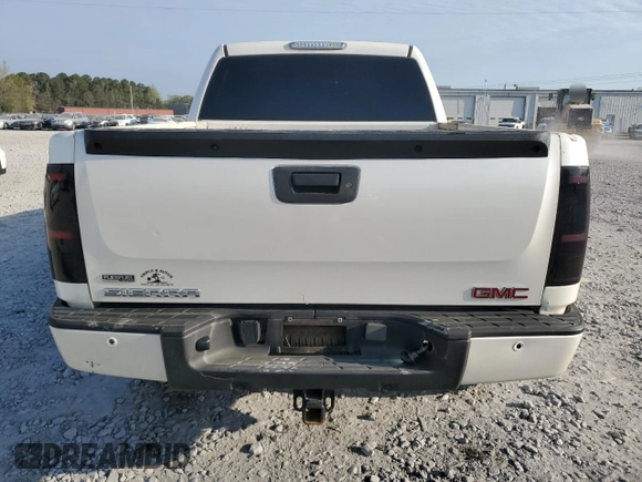 2011 GMC Sierra 1500 Denali z VIN 3GTP2XE23BG154941, wystawiony jako Copart lot #51020555 z przebiegiem 261 055 mil mil oraz Szkoda całkowita • Salvage title. Historia ofert i sprzedaży dostępna na DreamBid. Obrazek 6.