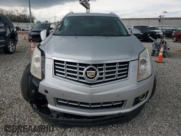 2013 Cadillac SRX Performance Collection z VIN 3GYFNHE3XDS622157, wystawiony jako Copart lot #53475675 z przebiegiem 95 253 mil mil oraz Szkoda całkowita • Salvage title. Historia ofert i sprzedaży dostępna na DreamBid. Obrazek 5.