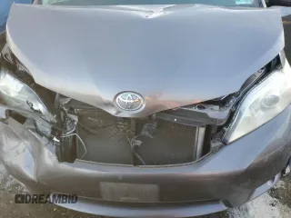 2011 Toyota Sienna LE AAS with VIN 5TDKK3DC8BS036611, listed as a Copart auction lot 86568384 with 160,580 mi miles and Salvage Title. Bid and sale history available at carsss.com. Image 12.
