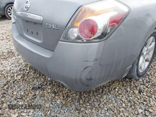 2009 Nissan Altima 2.5 S with VIN 1N4AL21E29N503228, listed as a IAAI auction lot 41631800 with 152,147 mi miles. Bid and sale history available at carsss.com. Image 12.