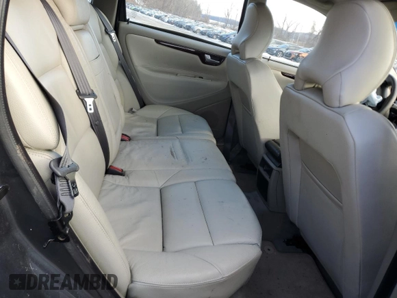 2004 Volvo V70 с VIN YV1SJ59H242410833, выставлен на аукционе Copart как лот 44961915 с пробегом Не указан миль и Списание • Salvage title. История ставок и продаж доступна на DreamBid. Изображение 10.