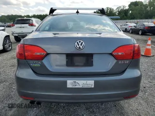 2013 Volkswagen Jetta SE z VIN 3VWDP7AJ7DM209538, wystawiony jako Copart lot #59799815 z przebiegiem 117 073 mil mil oraz Szkoda całkowita • Salvage title. Historia ofert i sprzedaży dostępna na DreamBid. Obrazek 6.