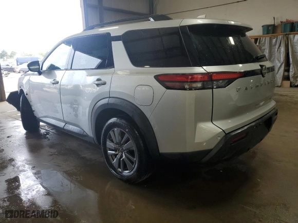 2024 Nissan Pathfinder SV with VIN 5N1DR3BC5RC247800, listed as a Copart auction lot 64248204 with 6,039 mi miles and Non Repairable. Bid and sale history available at carsss.com. Image 2.