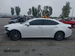 2016 Lexus ES 330 z VIN 58ABK1GG0GU024995, wystawiony jako IAAI lot #42174973 z przebiegiem 80 131 mil mil oraz . Historia ofert i sprzedaży dostępna na DreamBid. Obrazek 15.