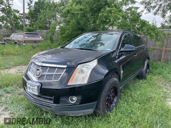 2010 Cadillac SRX z VIN 3GYFNGEY6AS517326, wystawiony jako IAAI lot #42313139 z przebiegiem 181 955 mil mil oraz . Historia ofert i sprzedaży dostępna na DreamBid. Obrazek 2.