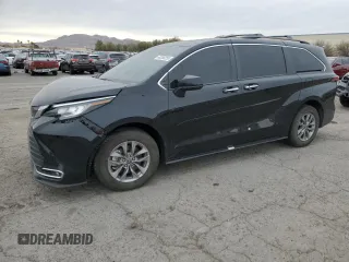 2022 Toyota Sienna XLE with VIN 5TDYRKEC6NS089598, listed as a Copart auction lot 49350255 with 66,552 mi miles and Salvage Title. Bid and sale history available at DreamBid. Image 1.