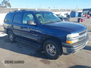 2002 Chevrolet Tahoe LS with VIN 1GNEC13T12R151685, listed as a IAAI auction lot 41716854 with 123,941 mi miles. Bid and sale history available at carsss.com. Image 1.