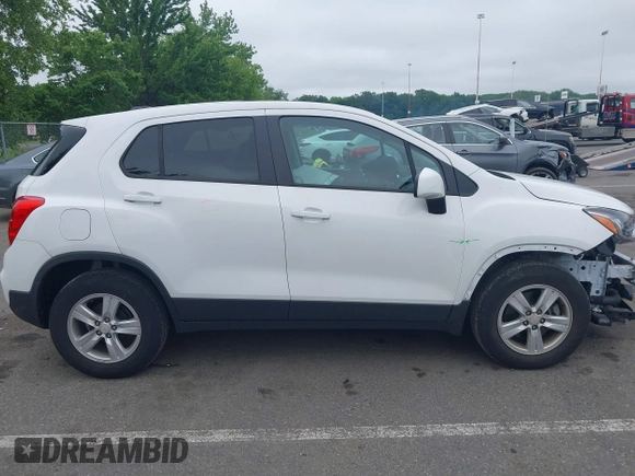 2020 Chevrolet Trax LS with VIN 3GNCJKSB1LL304974, listed as a IAAI auction lot 42428127 with 33,779 mi miles and . Bid and sale history available at DreamBid. Image 13.