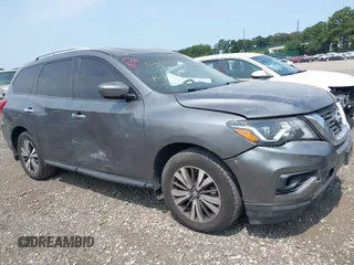 2017 Nissan Pathfinder Platinum with VIN 5N1DR2MM9HC903057, listed as a IAAI auction lot 40063517 with 8,847 mi miles and . Bid and sale history available at DreamBid. Image 1.