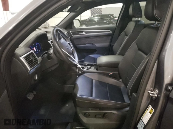 2021 Volkswagen Atlas SEL with VIN 1V2BE2CA1MC220695, listed as a Copart auction lot 55622425 with 48,636 mi miles and Salvage title. Bid and sale history available at DreamBid. Image 7.