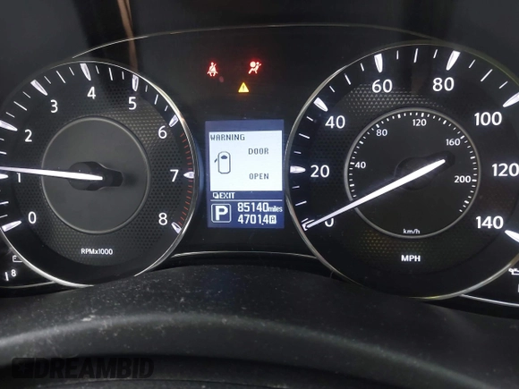 2020 Nissan Armada SL with VIN JN8AY2ND8L9111534, listed as a IAAI auction lot 40705668 with 85,140 mi miles. Bid and sale history available at carsss.com. Image 7.